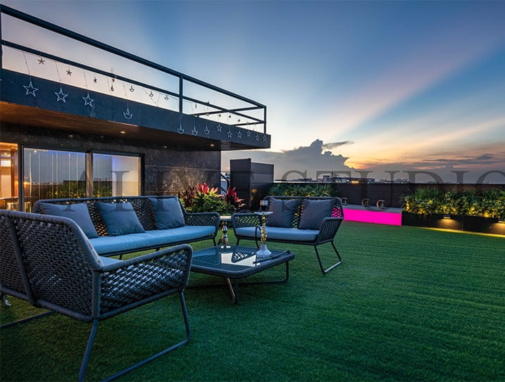 Fewer outdoor spaces in Penthouse